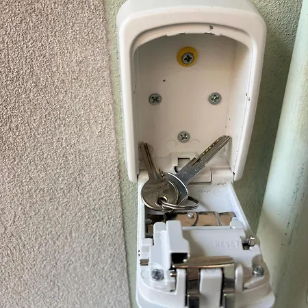 Casa Kiki, Con Terrazzo Privato! Триест